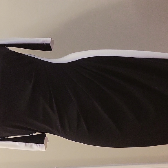 Dress - Picture 1 of 5